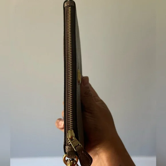 Coach essential wristlet Wallet - Picture 7 of 13